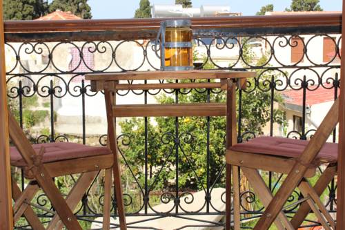 Фото 
Poseidon Hotel
