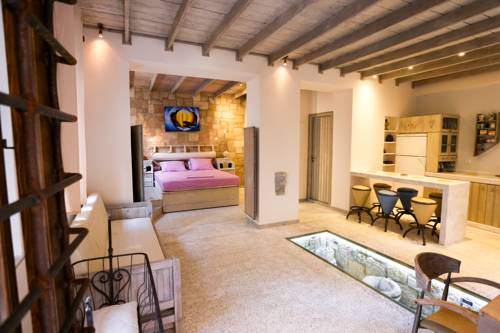 Фото 
Makri Steno
