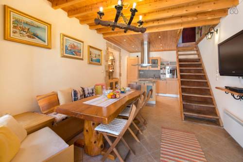 Фото 
Bella Mare Hotel Apartments
