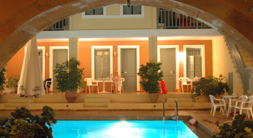 
Iatridis Studios
