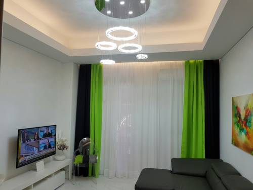 Фото 
Orion Apartments
