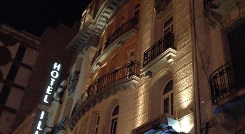 Фото 
Camelot Royal Beds
