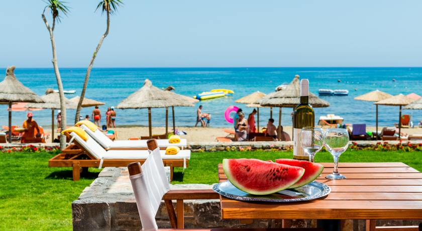 Фото 
Athina & Iason Paralia Apartments
