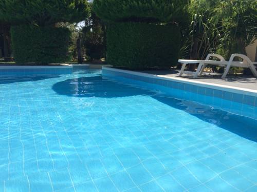 Фото 
3 Sixty Hotel & Suites
