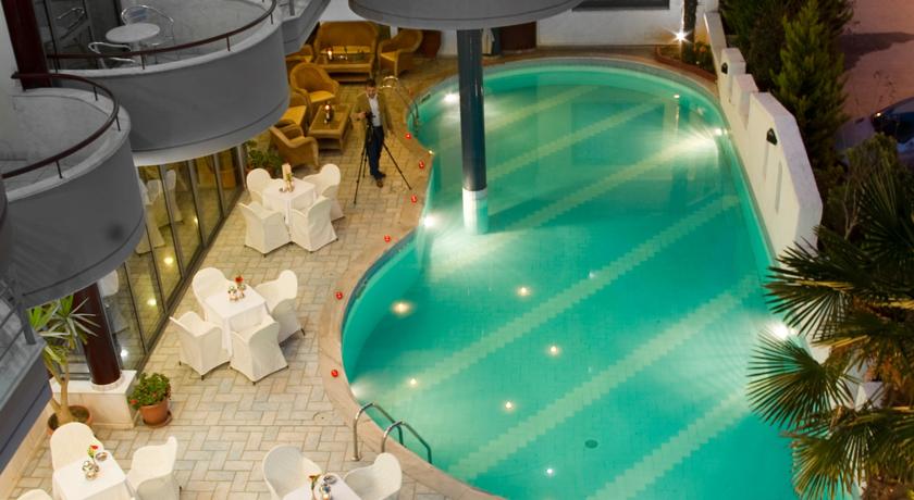 Фото 
Hotel Elena
