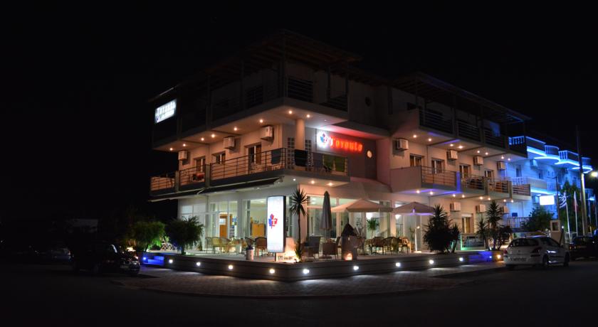 Фото 
Alexander Rooms
