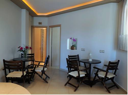 Фото 
Santa Marina Beach
