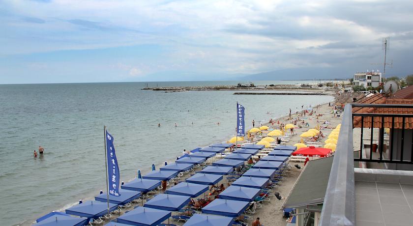 Фото 
Albatross Apartments
