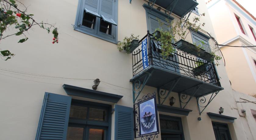 Фото 
Flat in Piraeus by the Sea
