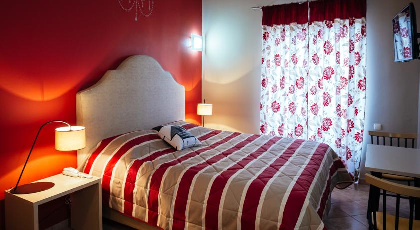 Фото 
Three-Bedroom Apartment-Piraeus
