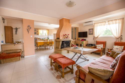 Фото 
Eva Hotel Piraeus
