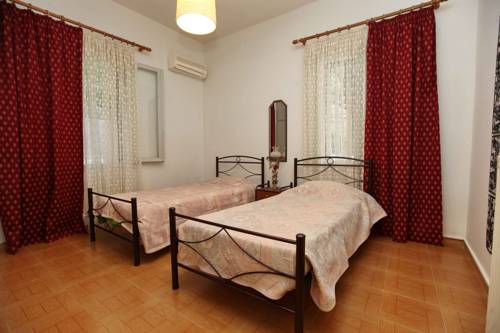 Фото 
Mikrolimano Luxury Villa
