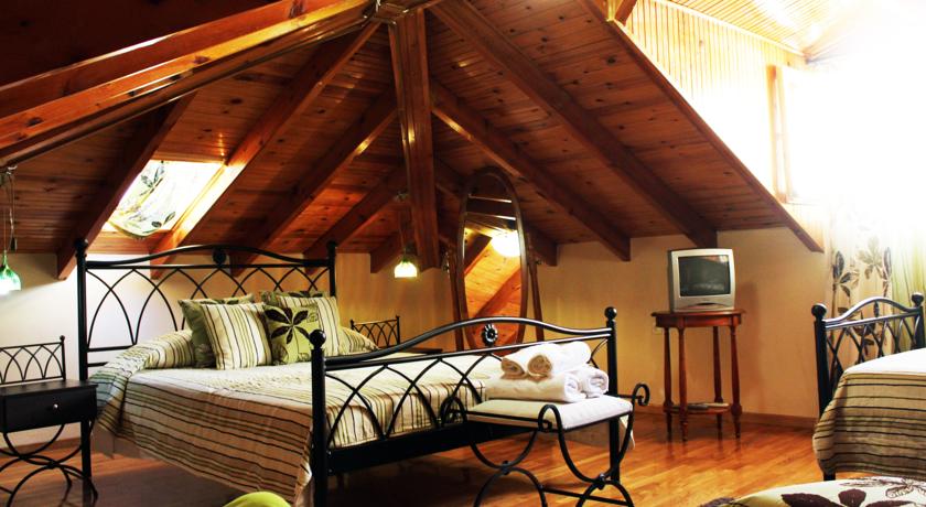 Фото 
Hotel Doupiani House
