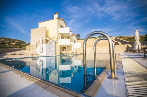 Фото 
Hotel Kastraki
