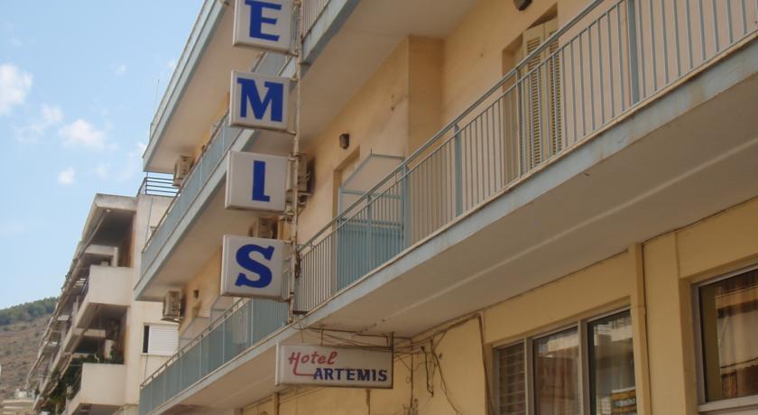 Фото 
Spanias Hotel
