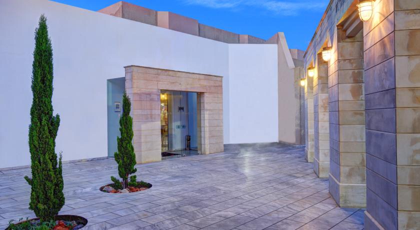 Фото 
Sunrise Rooms
