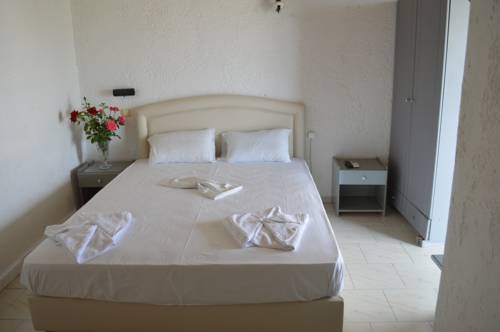 Фото 
Troulis Apart-Hotel
