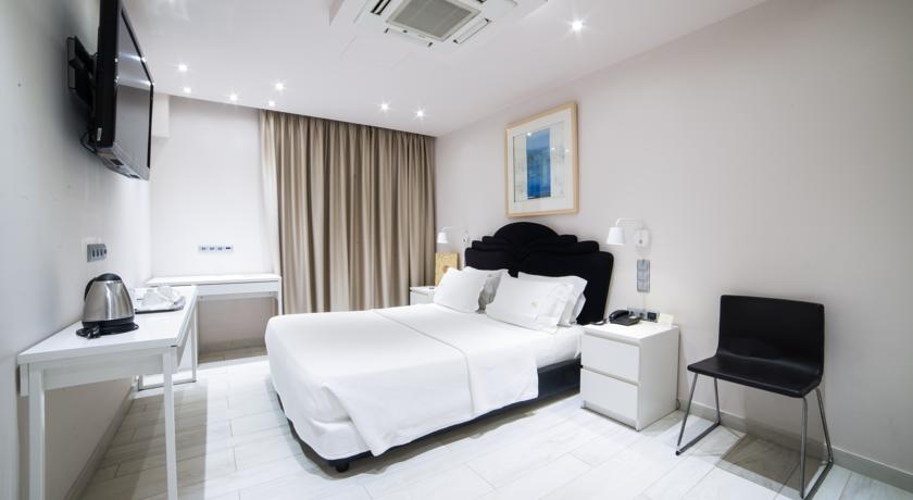 Фото 
Corfu Holiday Palace
