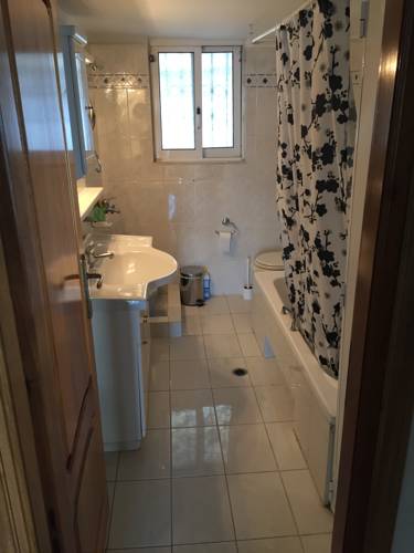 Фото 
Folies Corfu Town Hotel Apartments
