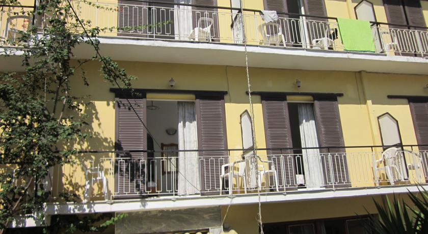 
Fountoukli Rooms
