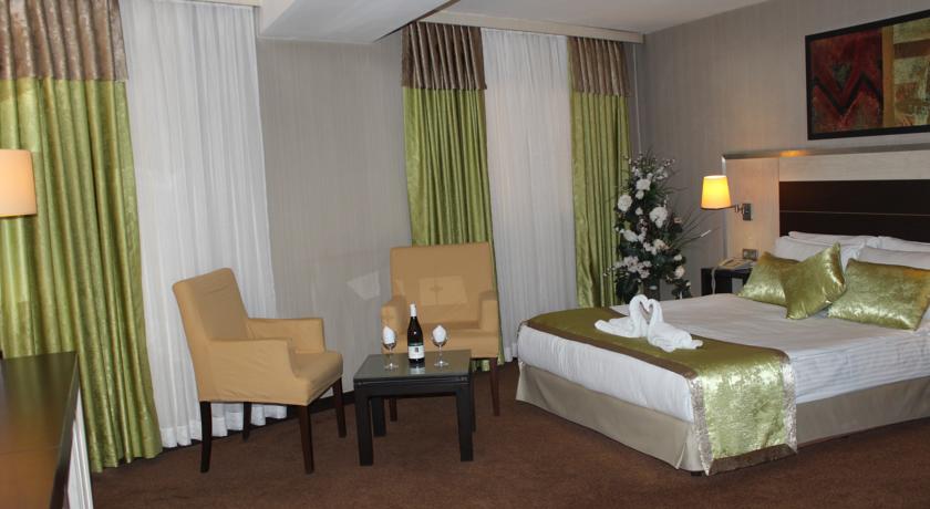 Фото 
Izmir Comfort Boutique Hotel
