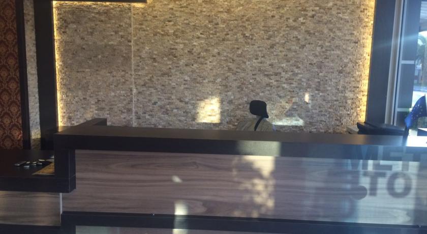 Фото 
Hotel Metro
