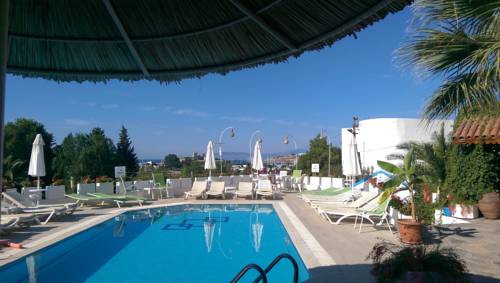 Фото 
Dasis Hotel Suites
