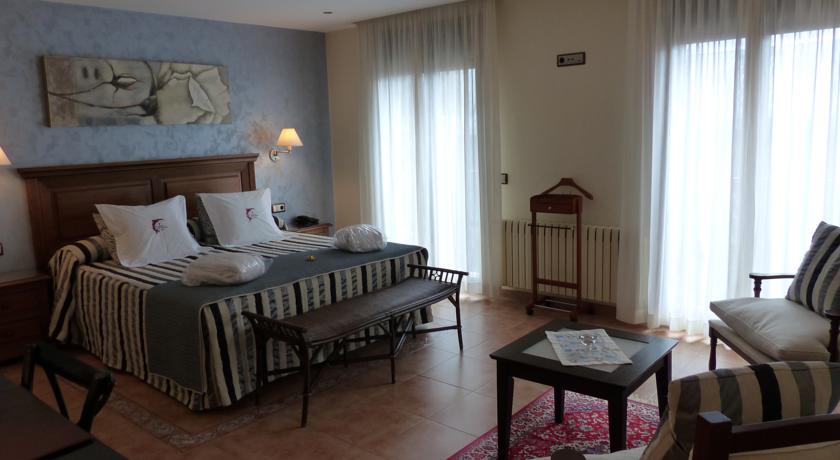 Фото 
Apartamentos Prat Molleres
