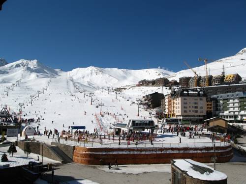 Фото 
Apartaments Sant Moritz
