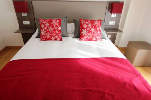 Фото 
Incles Novell 2
