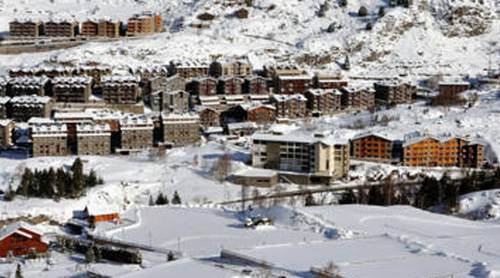 Фото 
Apartamentos Arans 3000
