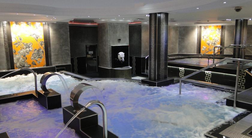 Фото 
Annapurna Atiram Aparthotel
