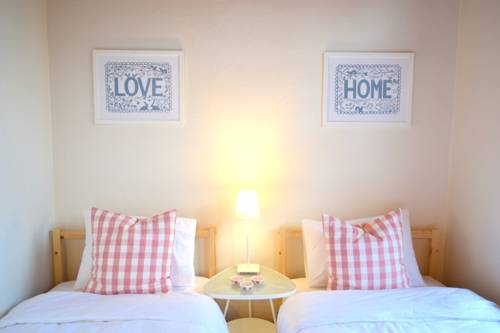 Фото 
Bursa Guest House
