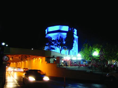 Фото 
Blue Detached House
