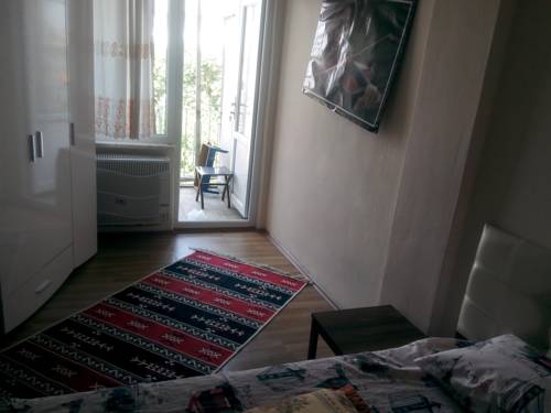 Фото 
İpek Apartment
