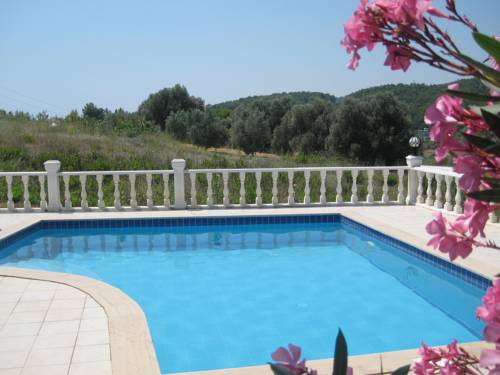 Фото 
Villa Naomi
