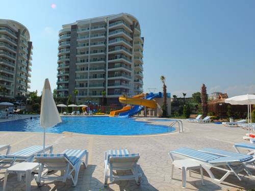 Фото 
Crown City
