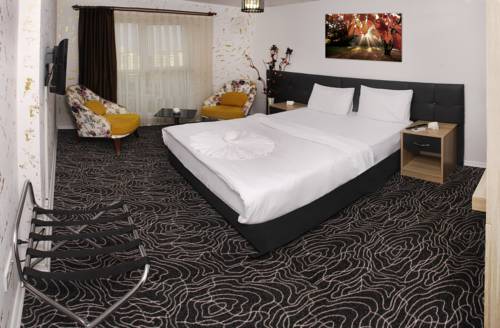 Фото 
Grand Fair Palace
