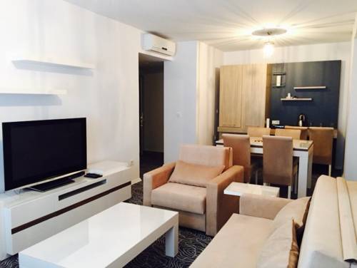 Фото 
Rental Suit
