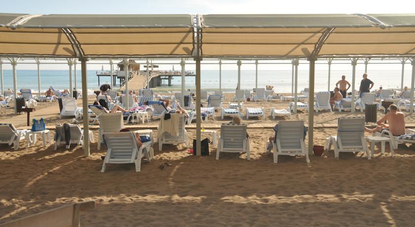 Фото 
Saturn Palace Resort
