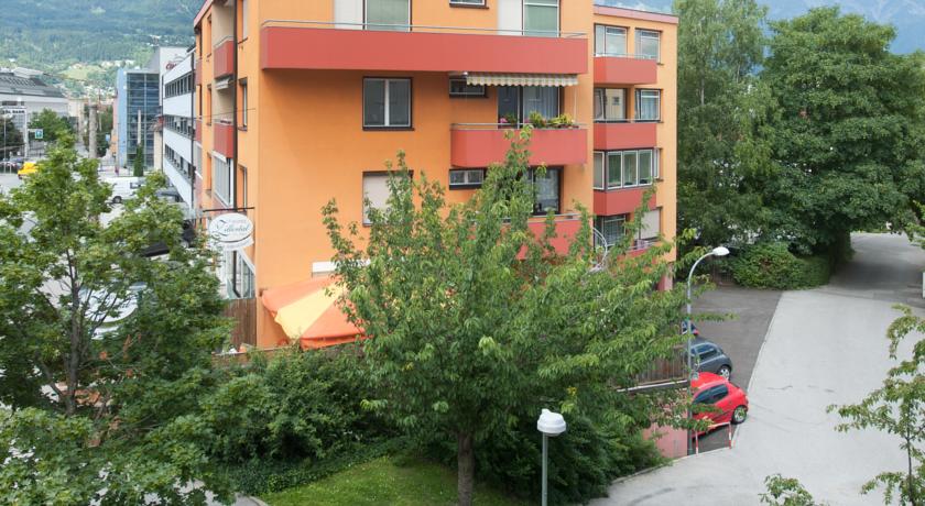 Фото 
Landhaus Achenbrunn
