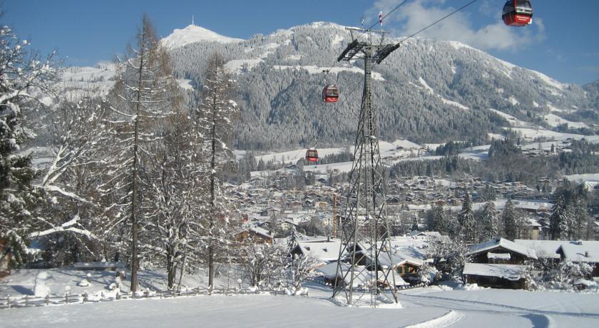 Фото 
Steiermarkhof
