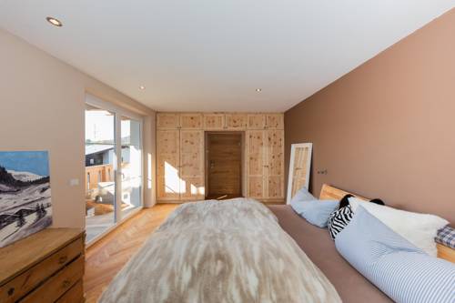 Фото 
Hotel Goldener Adler
