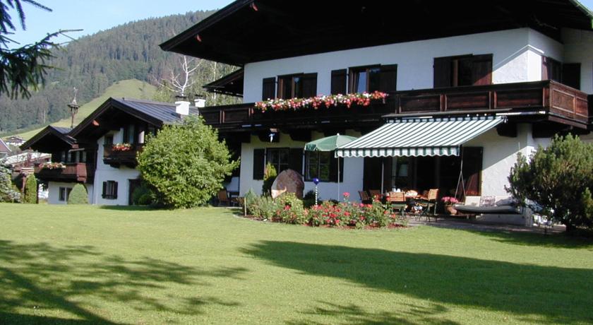 Фото 
Art Apartment Scharitzerstraße
