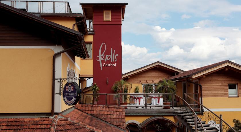 Фото 
Royal Hotel Saigon
