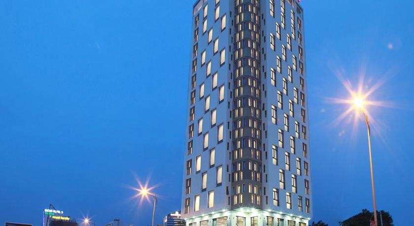 
Gold Ocean Apartment
