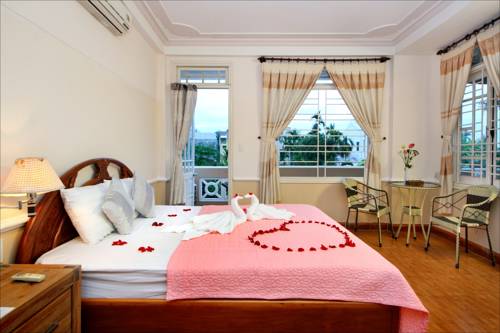 
Cua Dai Beach Hotel
