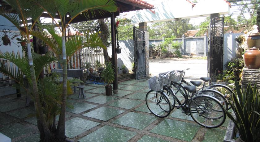 
Tulip Hotel
