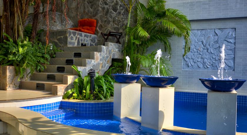 Фото 
Hoang Phuc Hotel
