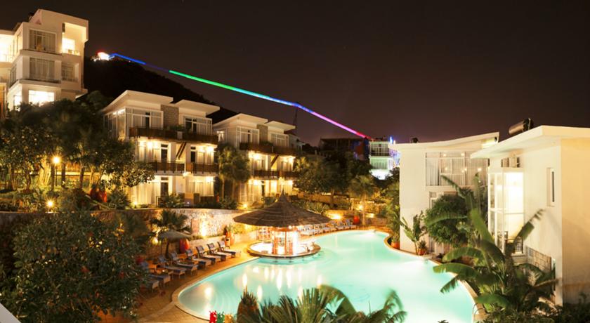 Фото 
Anh Tan Hotel
